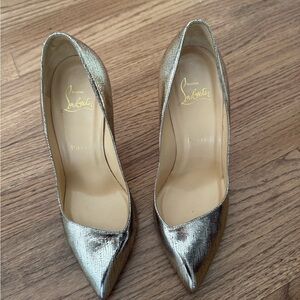 Christian Louboutin Metallic Pointed Toe Pumps - Shimmery Leather